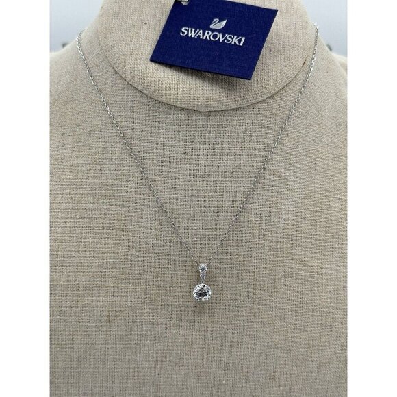 Swarovski Necklace Solitaire Pendant White Clear Crystal Silver Classic Feminine - Picture 1 of 7